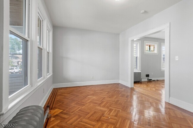Foto del edificio - 45 Norwood Ave