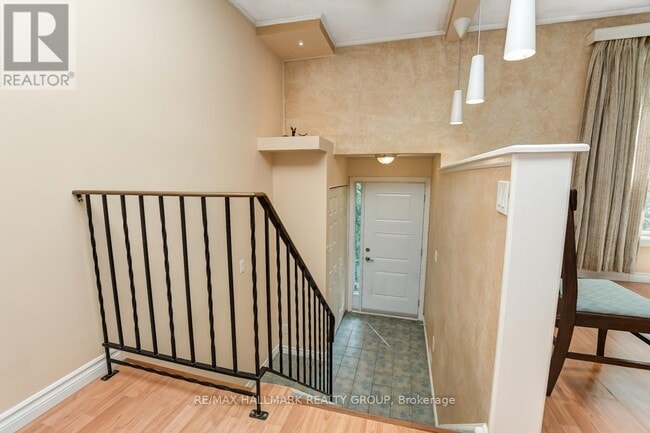 Photo du bâtiment - 403-403 Montfort St