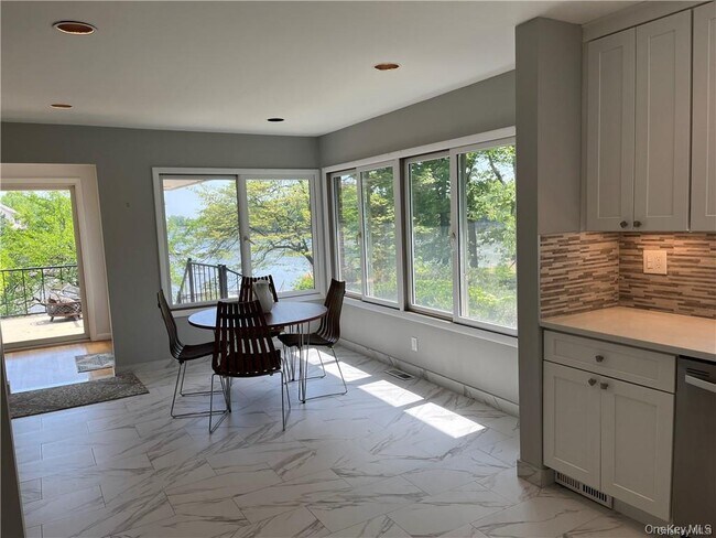 Building Photo - 13 Dock Pathway St