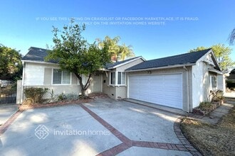 Building Photo - 8017 Lurline Ave