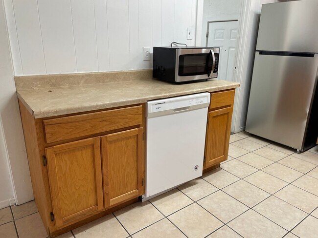 Foto del edificio - Available Now! *Pet Restrictions* 3 Bedroo...