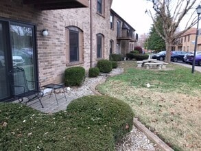 Building Photo - 6516 Six Mile Ln