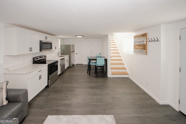 Building Photo - 6157 Orville Dr