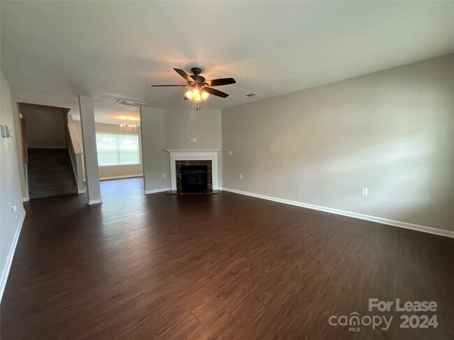 Foto del edificio - 3414 Victoria Brook Ln