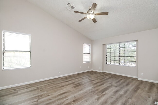 Building Photo - 1232 W Riviera Dr
