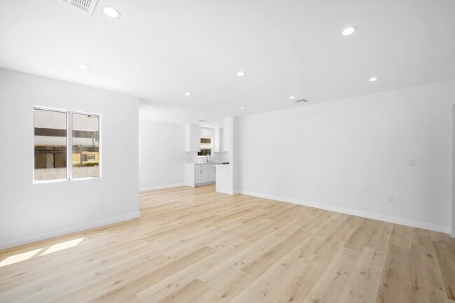 Foto del edificio - 1025 Linden Ave