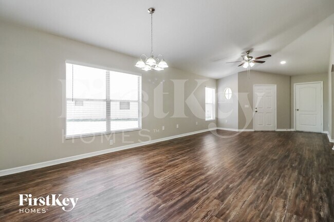 Foto del edificio - 905 Lake Shore Ranch Dr
