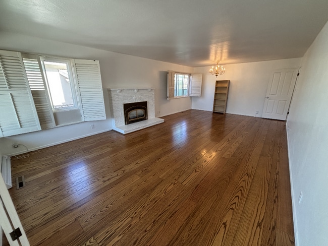 Photo - 3275 Washington St Apartment