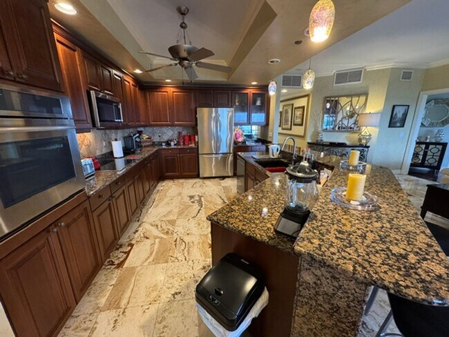 Building Photo - 14380 Riva Del Lago Dr