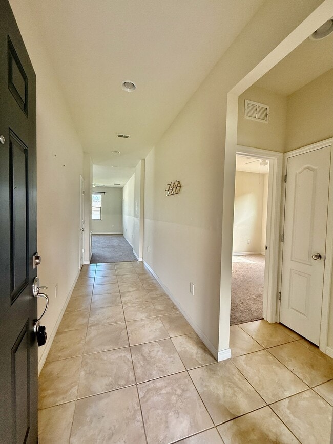 Building Photo - 5428 Animosh Ct