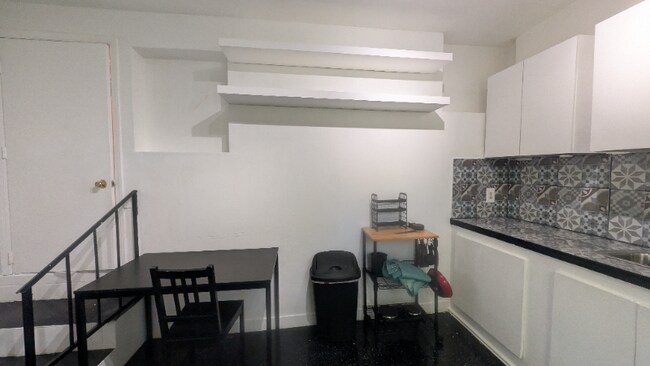 Foto del edificio - 1145 NW 48th St