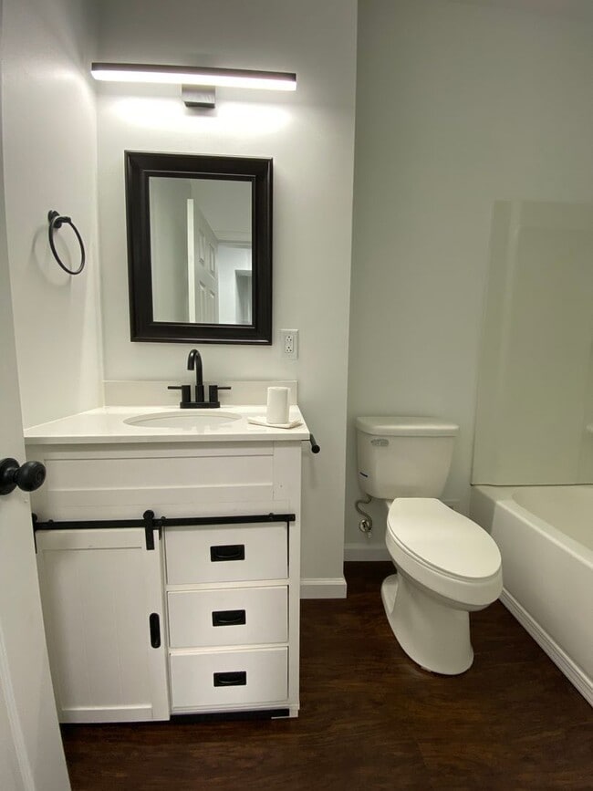 Foto del edificio - 924 Excelsior St