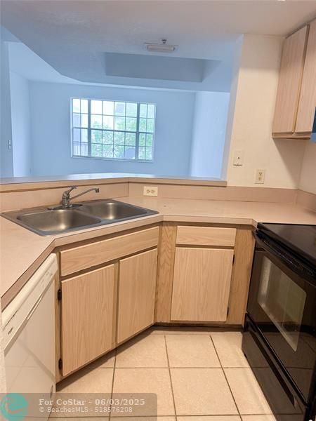 Foto del edificio - 701 SW 148th Ave