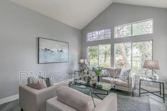 Foto del edificio - 2500 Wayfarer Ct