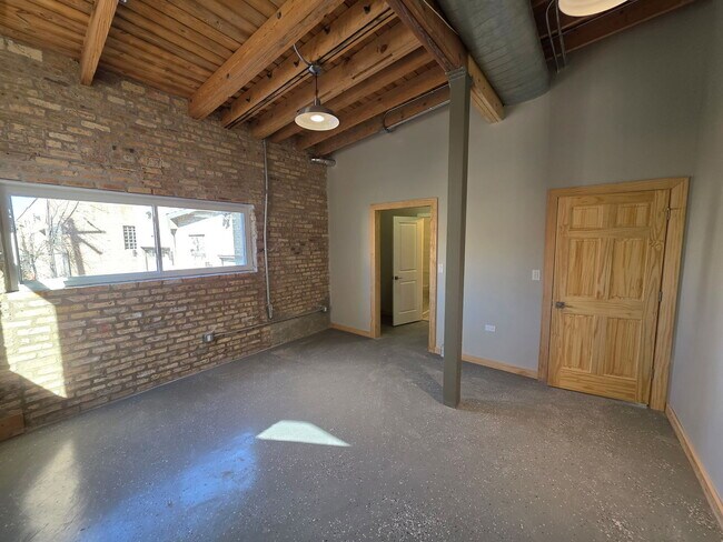 Foto del edificio - 1611 Simpson St