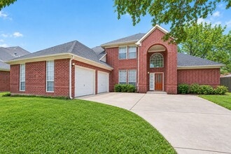 Building Photo - 2411 Charter Oaks Ct
