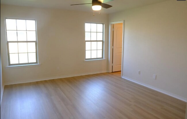 Foto del edificio - 9102 Quincy Ave