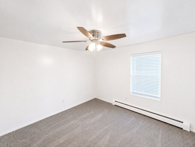 Building Photo - 1330 Zephyr St