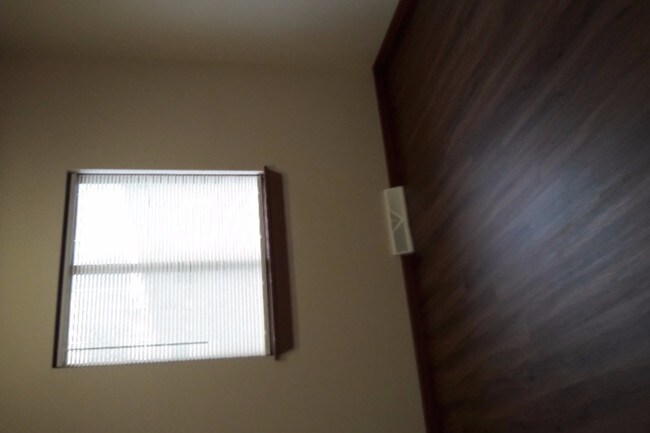 Building Photo - 118 74th St