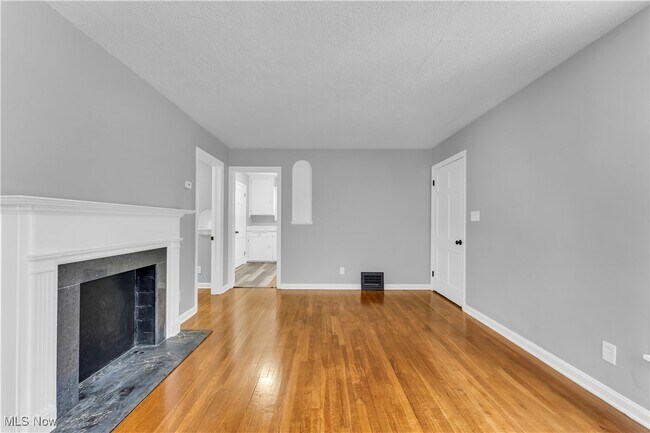 Foto del edificio - 650 E 250th St