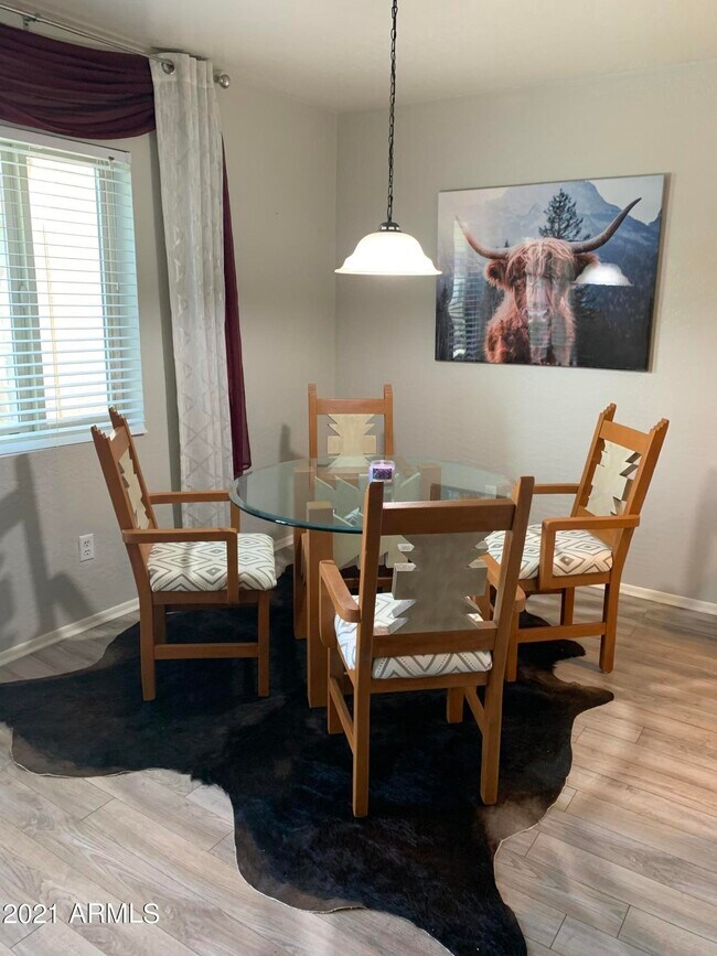 Foto del edificio - 7502 E Carefree Dr