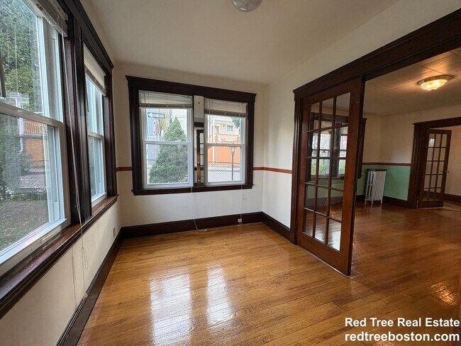 Building Photo - 155-157 Hillside St. Unit 1