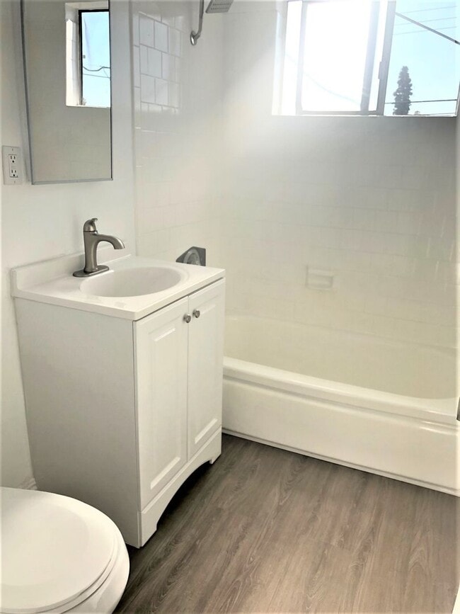 Interior Photo - The Embers Apartments