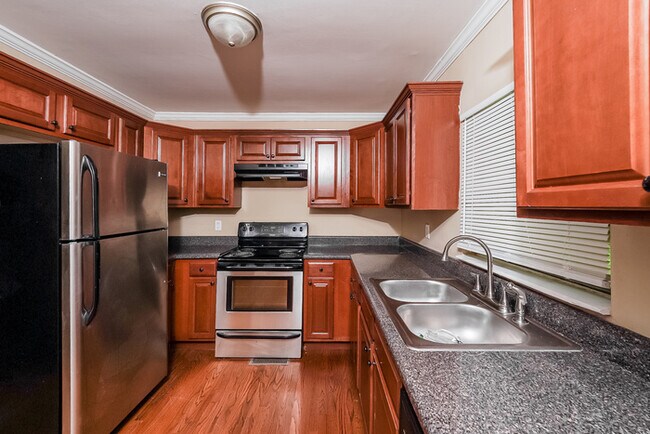 Building Photo - Chalet Style Home in Pinson, Available Now!