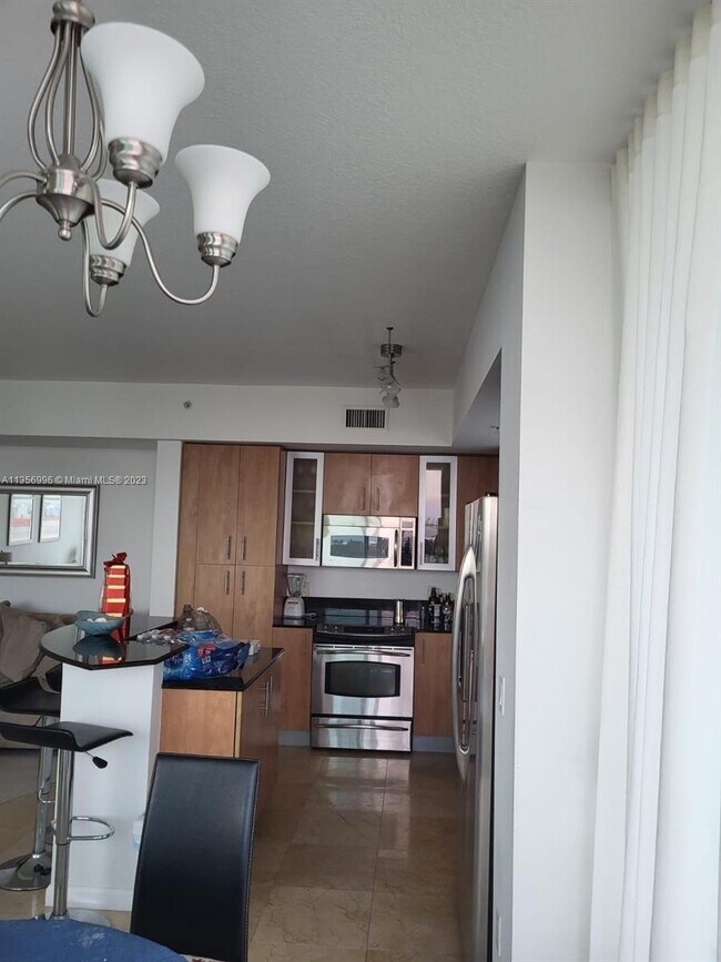 Building Photo - 7900 Harbor Island Dr