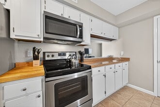 Building Photo - 4064 Belle Park Dr