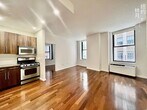 Foto principal - 8 Liberty Pl