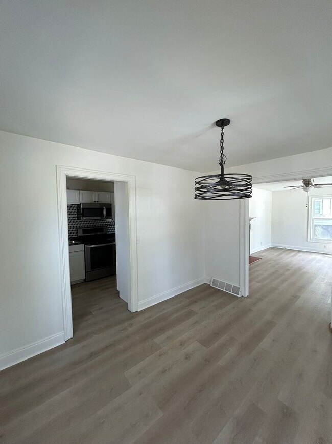 Foto del edificio - Beautifully Remodeled 4/2