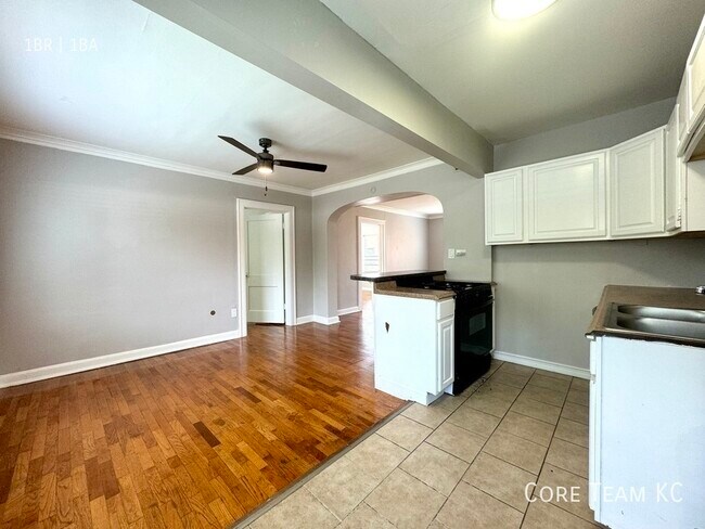 Foto del edificio - 4511 Roanoke Pkwy