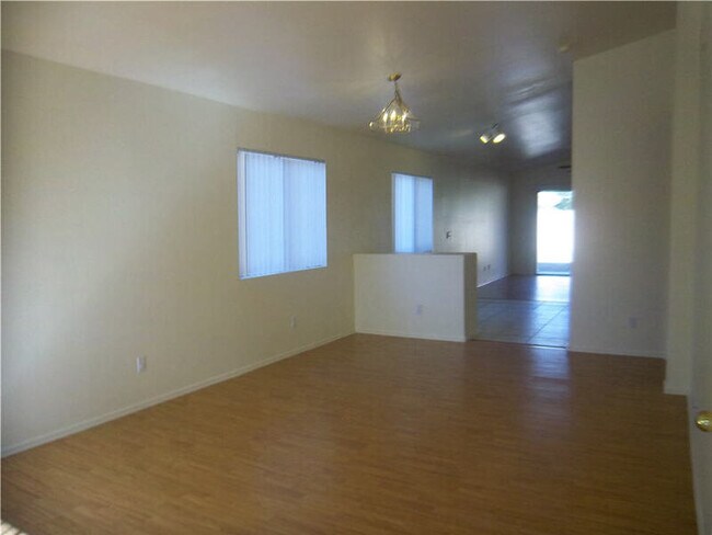 Building Photo - 16465 N 138th Ave