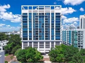 Building Photo - 260 S Osceola Ave