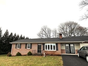 Building Photo - 5047 Cumberland Hwy