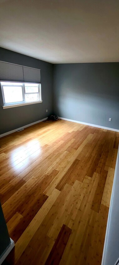 Primary Photo - 2900 Benner St
