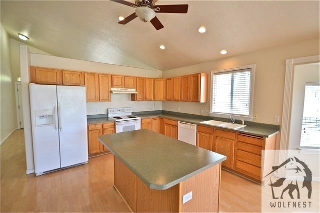 Building Photo - Fantastic 5 Bedroom Draper Home