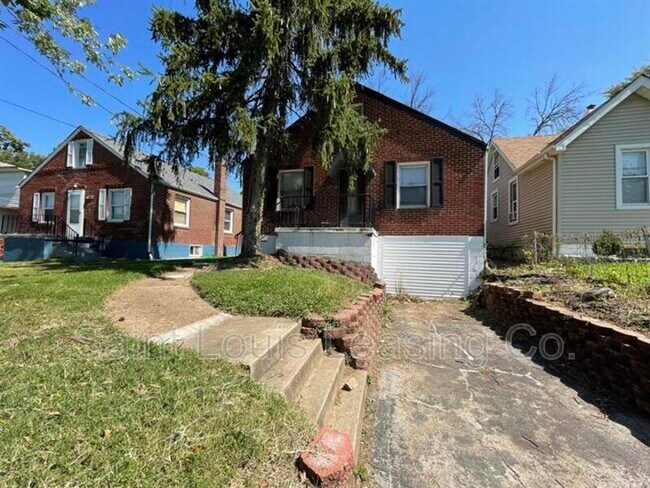 Building Photo - 7045 Florence Pl