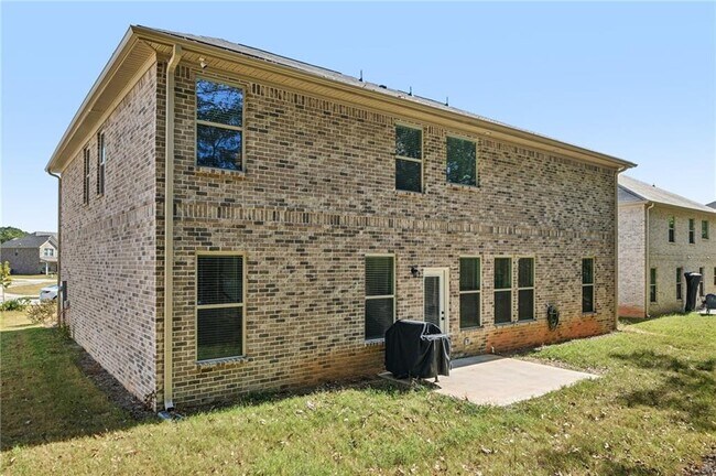 Building Photo - 120 Cabin Way