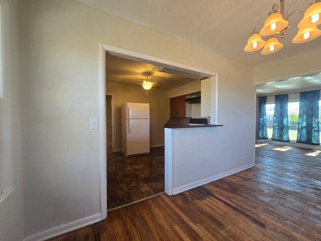 Foto del edificio - 3 Bedroom 2 Bath home in Shawnee!