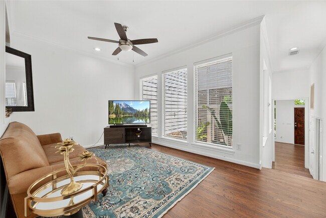 Foto del edificio - 6311 Westcott St