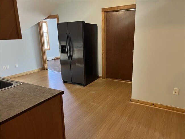 Building Photo - 47 Chester St