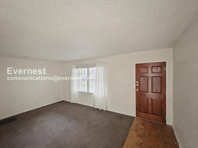 Foto del edificio - 3 Bed/2 Bath Home with Off-Street Parking / Pet-Friendly / Available Now!