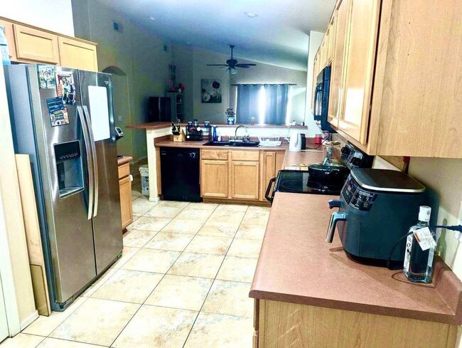 Building Photo - 7027 S 45th Ave