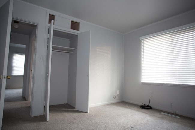 Bedroom #2 - 10631 Saratoga st