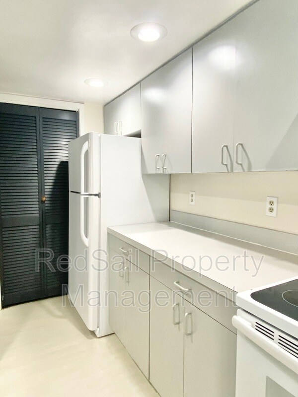 Foto del edificio - 12750 St George St