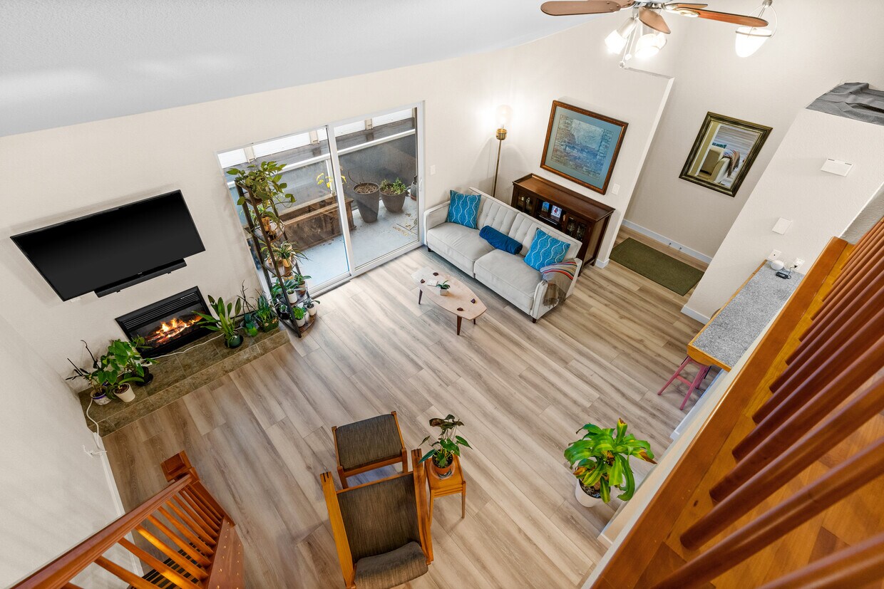 12037 100th Ave NE Unit 202, Kirkland, WA 98034 Condo for Rent in