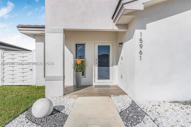 Building Photo - 15961 SW 307 Terrace
