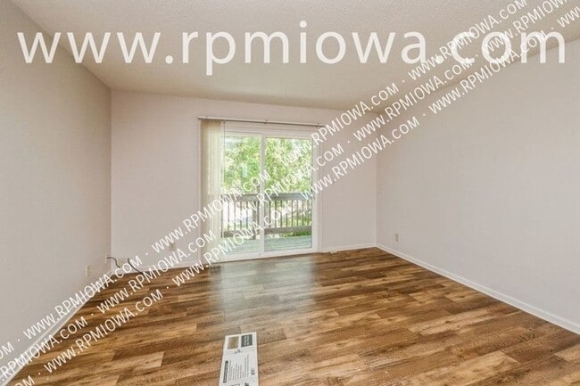Foto del edificio - 2056 NW Hickory Ln